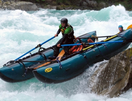 Capitanea un raft de cuadro en expedición