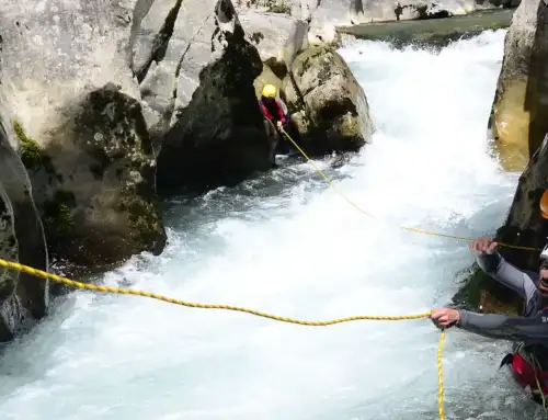 Rescue 3 WCT-REC: Rescate en barrancos acuáticos para barranquistas de nivel avanzado